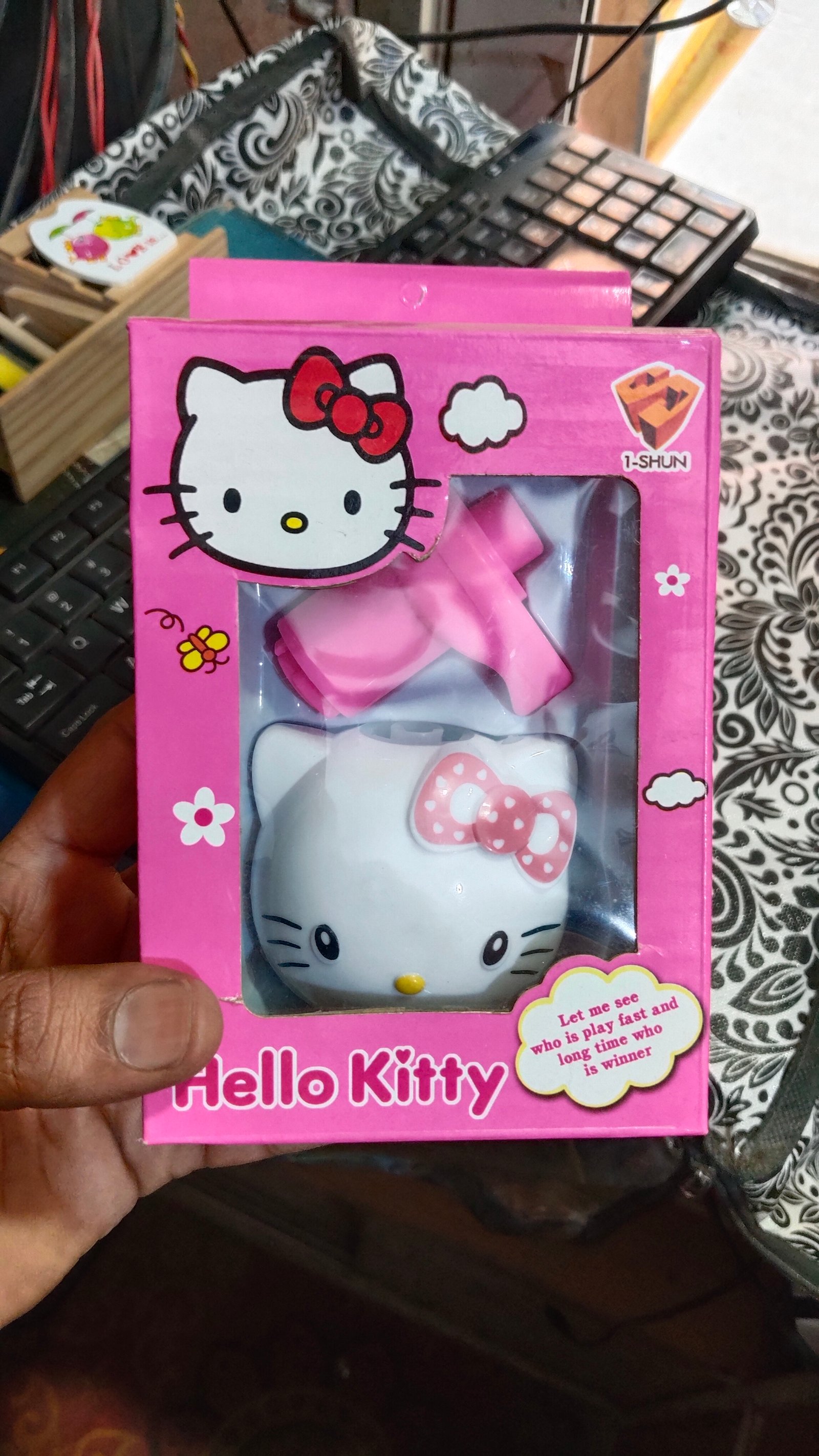 Hello Kitty Rotating Musical Toy Like Spiner